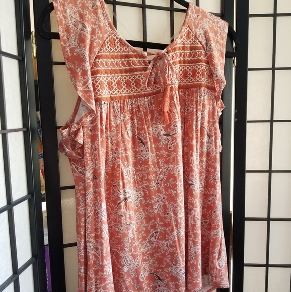 Boho embroidered tassle tie ruffle sleeve top - Picture 7 of 8